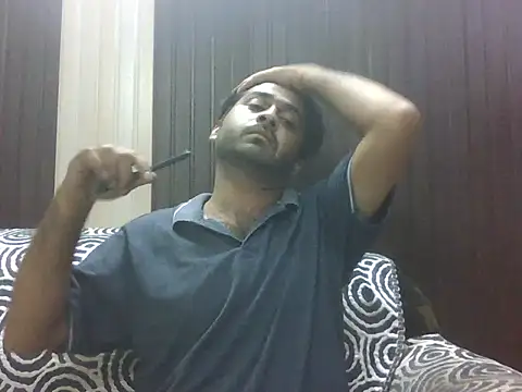 Snapshot of indihotguy chatting on September 10, 2025, 1:32 pm indihotguy online show from September 10, 2025, 1:32 pm