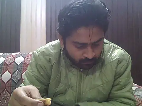 indihotguy online show from December 16, 2025, 5:44 am