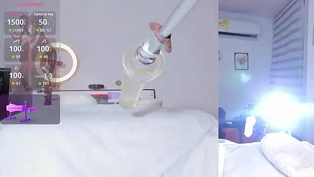 Maria Jones  online show from October 11, 2025, 1:28 am