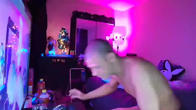 Snapshot of hotemberly_jake chatting on December 25, 2024, 9:56 am hotemberly jake online show from December 25, 2024, 9:56 am