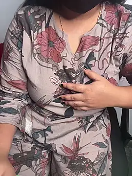 tanvihot2 online show from July 17, 2026, 4:26 pm