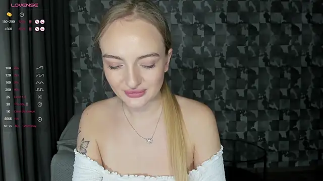 A delina online show from November 4, 2025, 1:37 pm