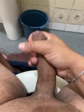 morenopauzudo249 online show from December 26, 2024, 5:37 am