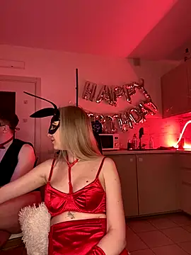 SOFYandMIKE online show from December 17, 2025, 8:25 pm