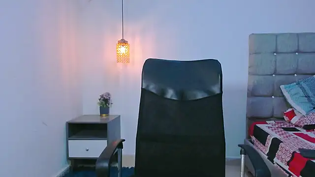 Br4ndxpimm online show from March 19, 2026, 1:22 pm