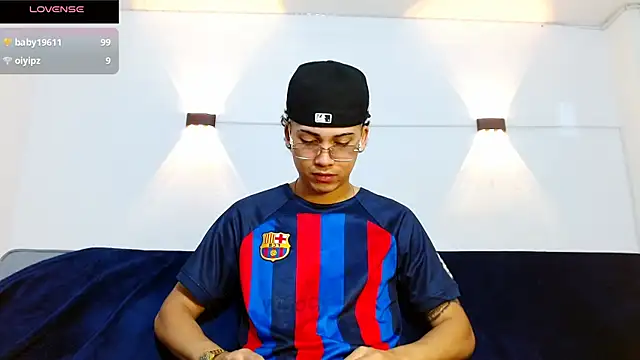 Br4ndxpimm online show from November 21, 2025, 2:16 pm