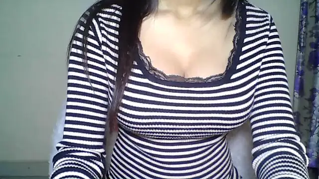 Naughty Nayra online show from November 16, 2025, 4:01 pm