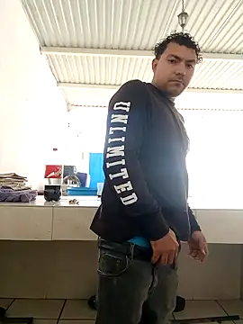 Snapshot of chinoxxx chatting on March 4, 2026, 8:38 pm chinoxxx online show from March 4, 2026, 8:38 pm