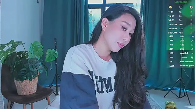 Max level online show from September 25, 2025, 2:28 am