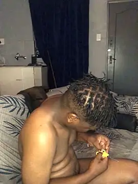 Redfucks333 online show from April 5, 2026, 8:15 pm