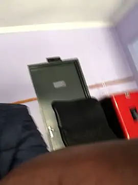 Redfucks333 online show from September 29, 2025, 7:04 am