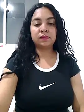 Snapshot of Brendabluee chatting on February 7, 2025, 1:04 am Brendabluee online show from February 7, 2025, 1:04 am