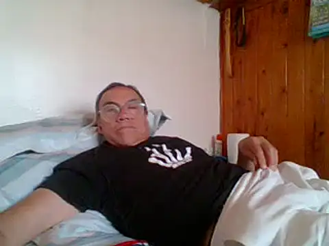 santiagon2015 online show from February 9, 2025, 6:26 pm