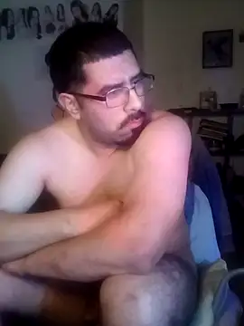 Snapshot of k1oudE chatting on December 15, 2025, 12:00 pm k1oudE online show from December 15, 2025, 12:00 pm