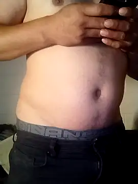 Snapshot of k1oudE chatting on February 15, 2026, 10:25 am k1oudE online show from February 15, 2026, 10:25 am