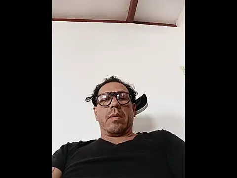 Rocket1978 online show from November 6, 2025, 5:28 pm