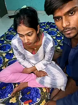 Virl clople online show from February 3, 2025, 5:56 pm