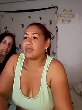 Snapshot of Abigail_BigTits chatting on January 5, 2025, 6:13 am Abigail BigTits online show from January 5, 2025, 6:13 am