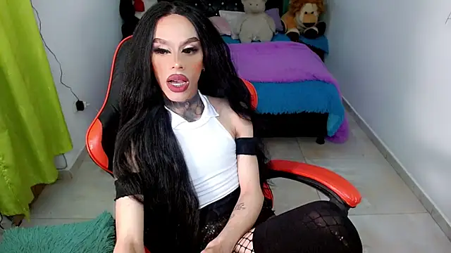 Alextwink online show from April 15, 2026, 7:51 pm