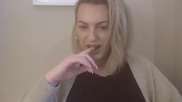 Gigi-Honey online show from December 17, 2025, 1:38 pm