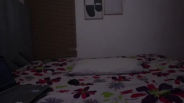 womantall99 online show from March 26, 2026, 1:31 pm