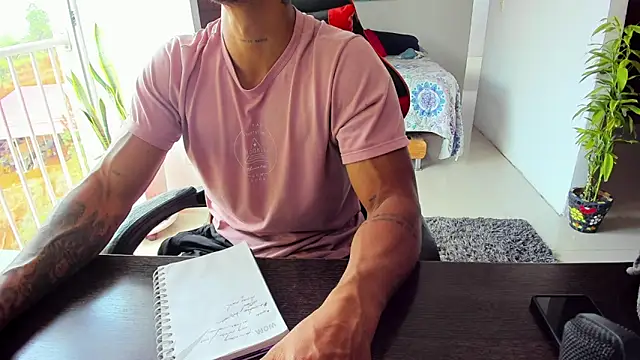 Adam Valenciia online show from October 16, 2025, 4:26 pm