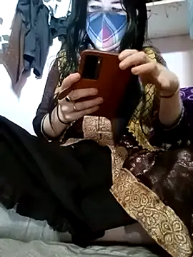 Snapshot of Aarju-30 chatting on January 23, 2025, 7:11 am Aarju-30 online show from January 23, 2025, 7:11 am