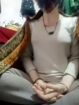 Snapshot of Aarju-30 chatting on February 9, 2025, 3:22 am Aarju-30 online show from February 9, 2025, 3:22 am