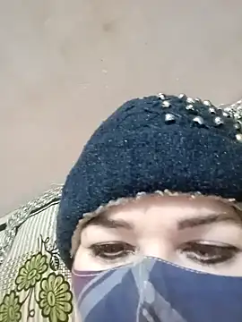 Snapshot of Aarju-30 chatting on January 16, 2025, 2:30 pm Aarju-30 online show from January 16, 2025, 2:30 pm