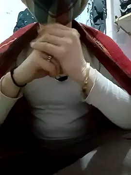 Snapshot of Aarju-30 chatting on February 1, 2025, 1:55 am Aarju-30 online show from February 1, 2025, 1:55 am