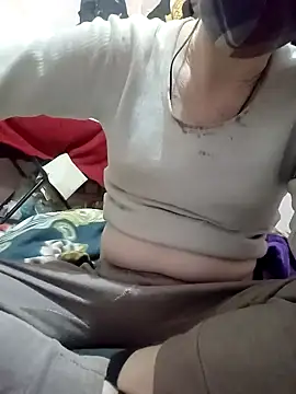 Snapshot of Aarju-30 chatting on February 7, 2025, 6:34 pm Aarju-30 online show from February 7, 2025, 6:34 pm