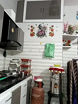 Best-Couple online show from November 23, 2025, 2:54 am