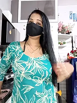 Best-Couple online show from July 29, 2026, 2:11 am