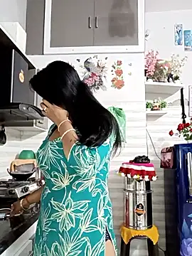 Best-Couple online show from July 1, 2026, 1:39 am