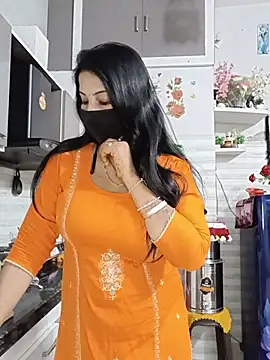 Best-Couple online show from June 23, 2026, 1:58 am