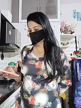 Best-Couple online show from July 11, 2026, 1:50 am