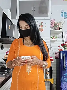 Best-Couple online show from June 16, 2026, 2:00 am