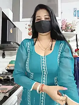Best-Couple online show from July 3, 2026, 1:45 am