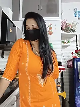 Best-Couple online show from July 7, 2026, 2:03 am