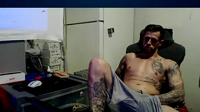 JamesMichael88 online show from March 20, 2025, 10:40 pm