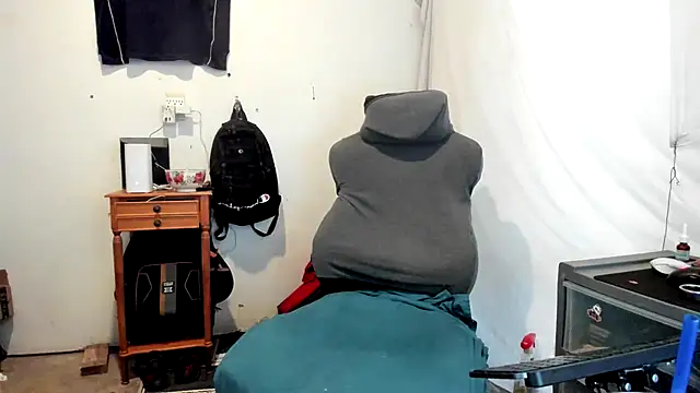 JamesMichael88 online show from March 21, 2025, 7:13 pm