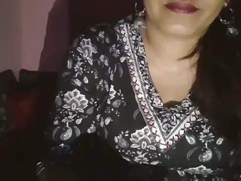 Hot-shanvi online show from May 18, 2026, 5:51 pm