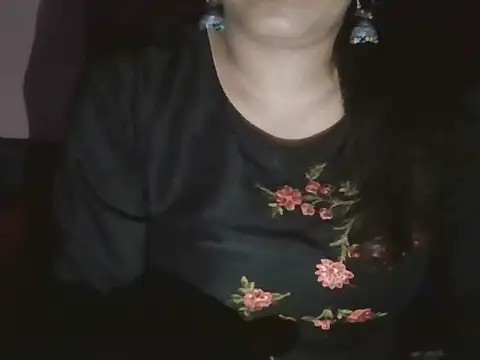 Hot-shanvi online show from May 21, 2026, 5:10 pm