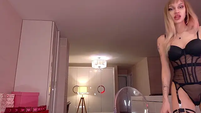 linda x x online show from February 11, 2026, 4:40 pm