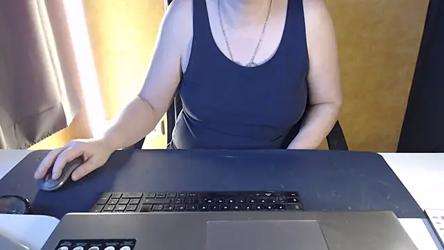 Sweet Phoenix online show from February 18, 2026, 6:44 am