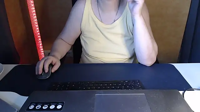 Snapshot of Sweet_Phoenix chatting on May 24, 2026, 7:30 am Sweet Phoenix online show from May 24, 2026, 7:30 am