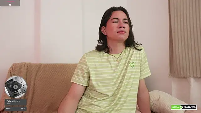 cute erelis  online show from July 26, 2026, 4:52 am