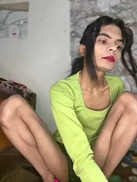 Enna Zarza  online show from January 6, 2026, 6:06 am