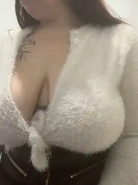 Snapshot of pandorinhaxn chatting on October 5, 2025, 5:36 pm pandorinhaxn online show from October 5, 2025, 5:36 pm