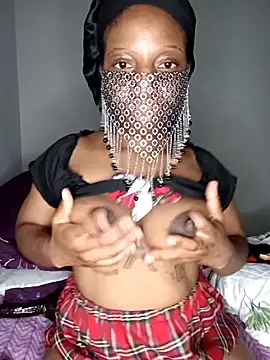 Snapshot of Thando04 chatting on February 5, 2025, 11:50 pm Thando04 online show from February 5, 2025, 11:50 pm